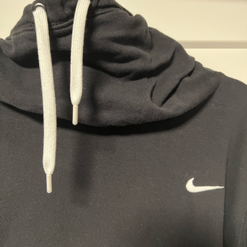 Nike Black Pullover - image 2